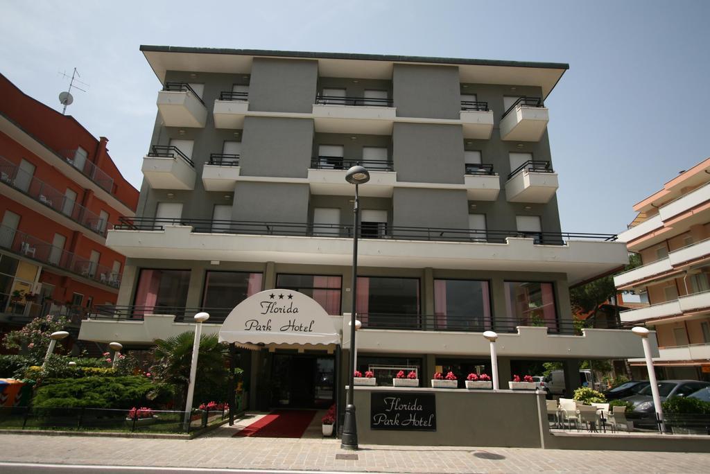 Florida Park Hotel ベラーリア・イジェア・マリーナ エクステリア 写真