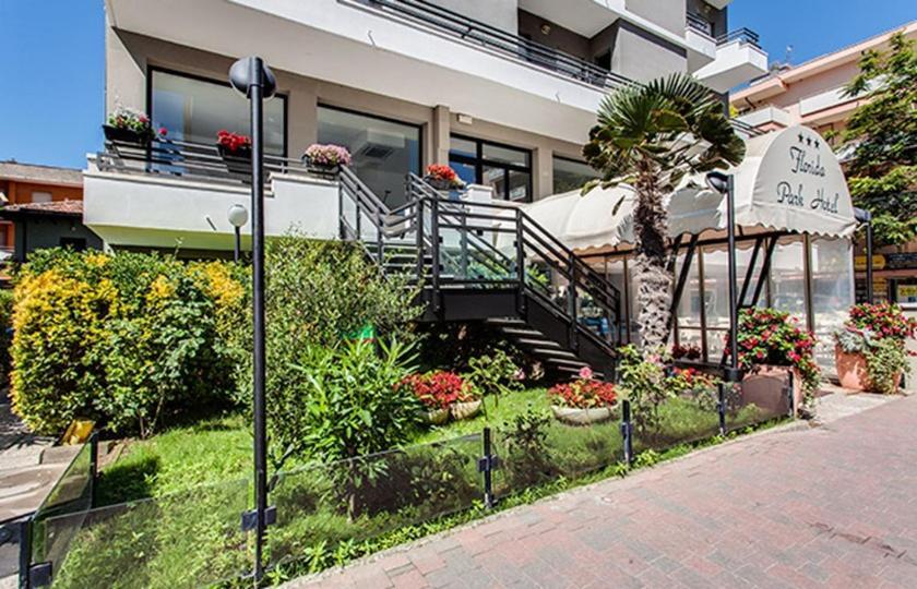 Florida Park Hotel ベラーリア・イジェア・マリーナ エクステリア 写真